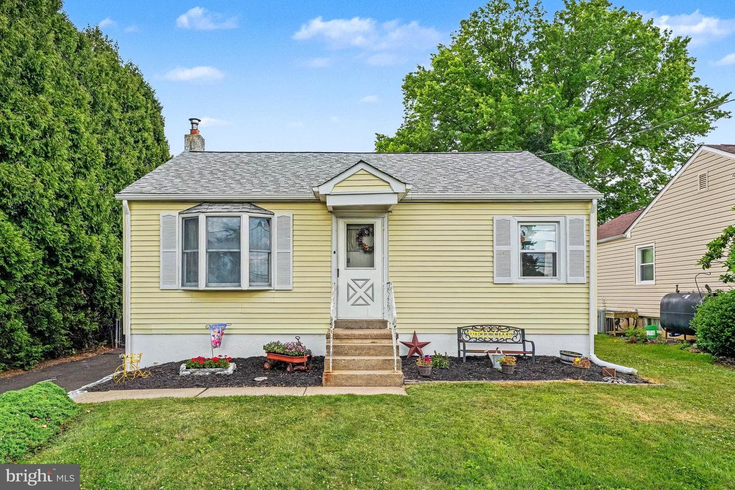 234 Oakdale Avenue photo 2
