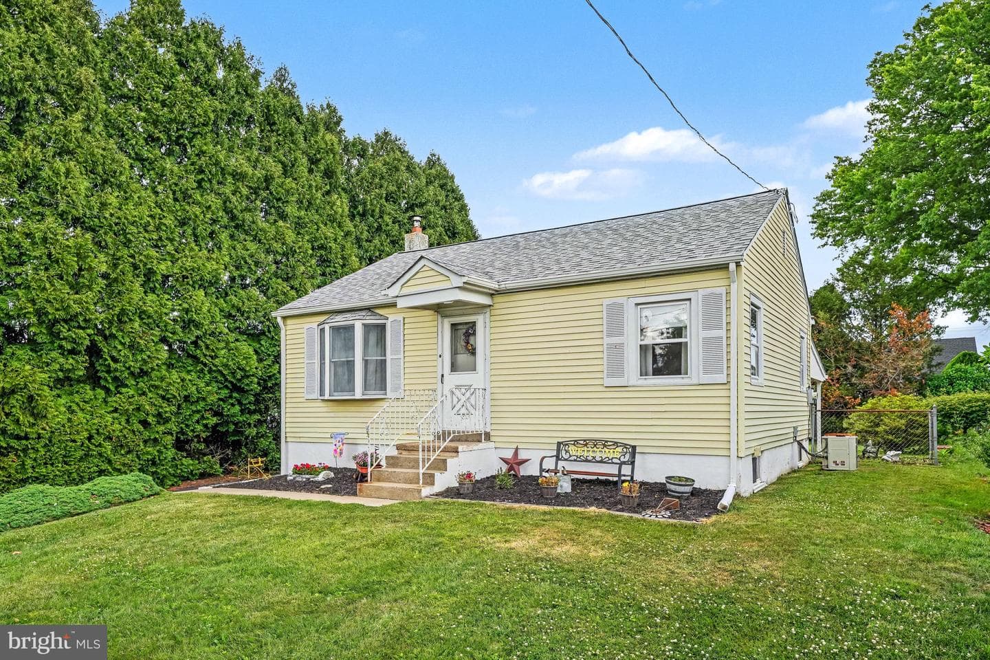 234 Oakdale Avenue photo 3