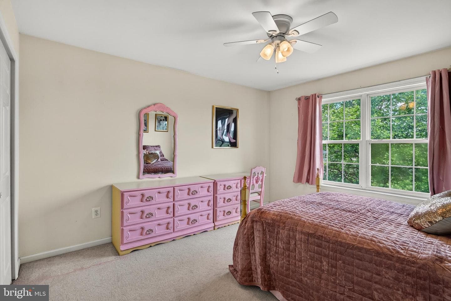 10 Surrey Lane photo 22
