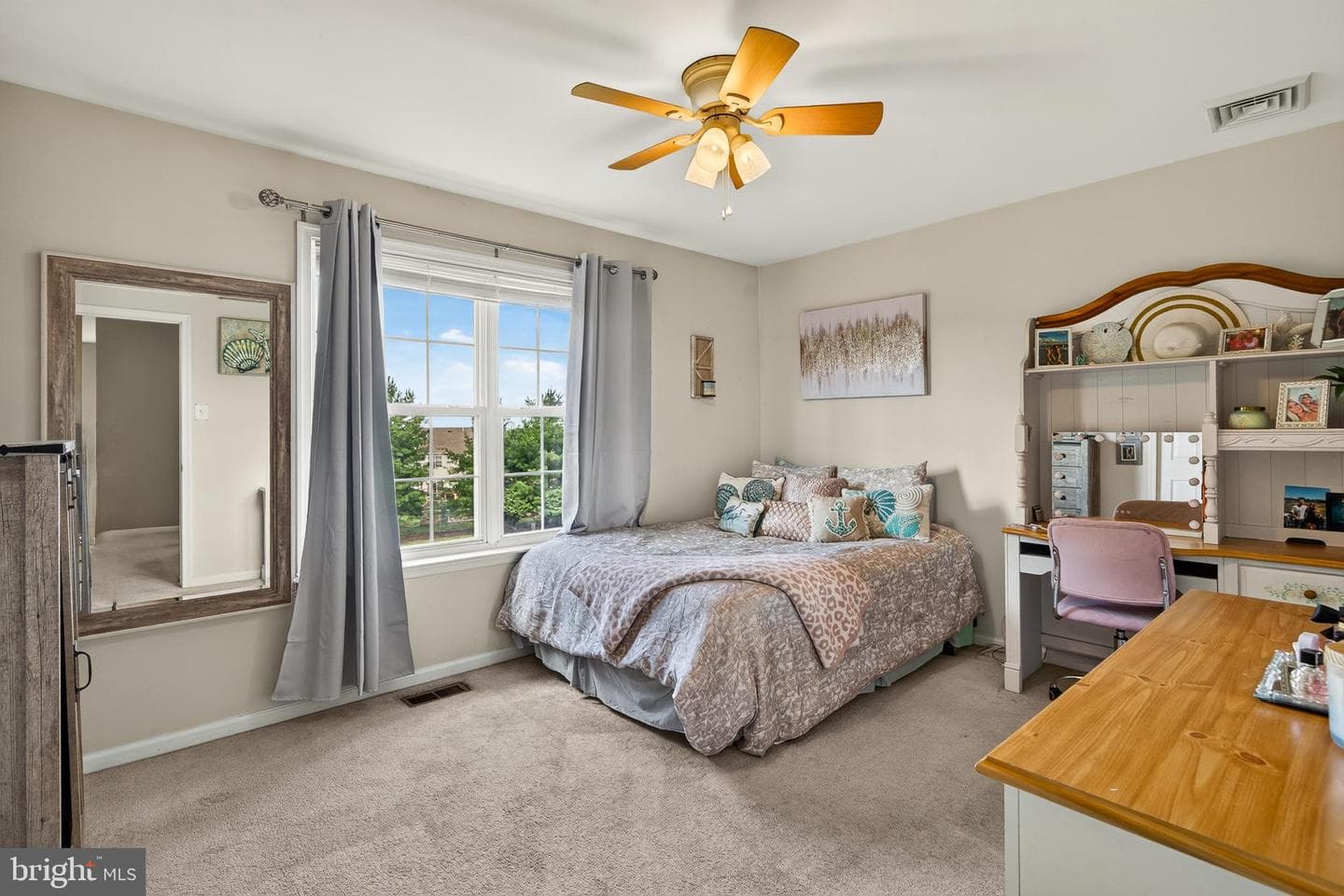 10 Surrey Lane photo 24