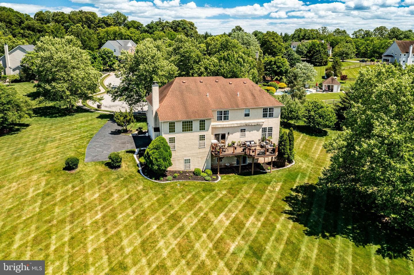 10 Surrey Lane photo 41