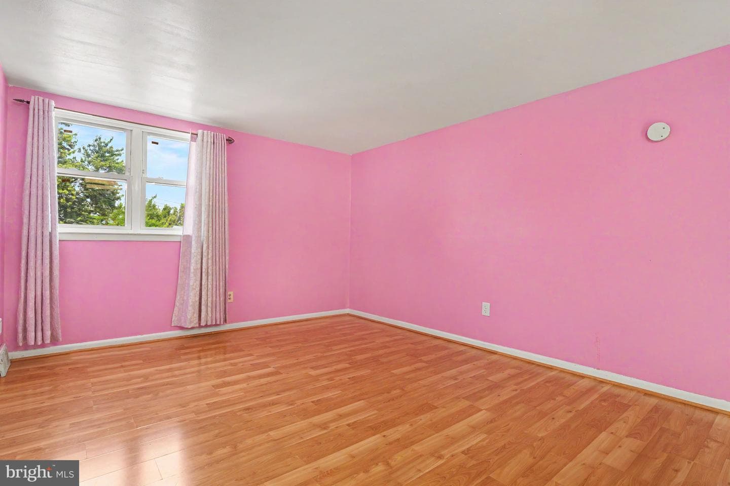 653 Franklin Street photo 20