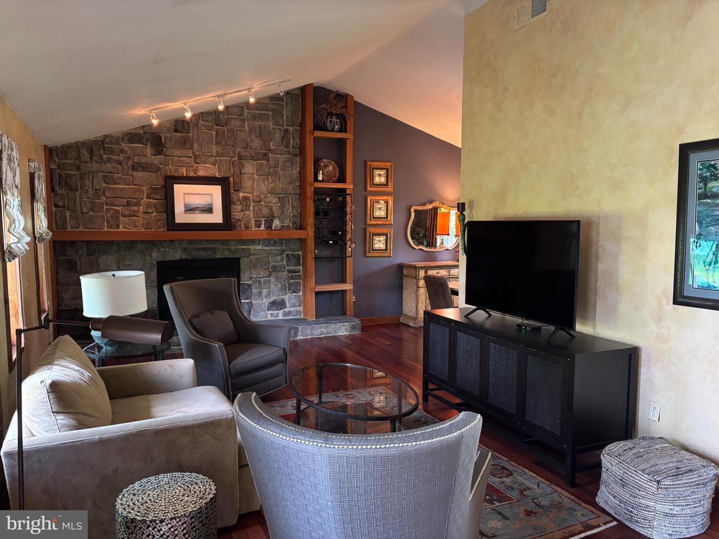 146 Belmont Avenue photo 6