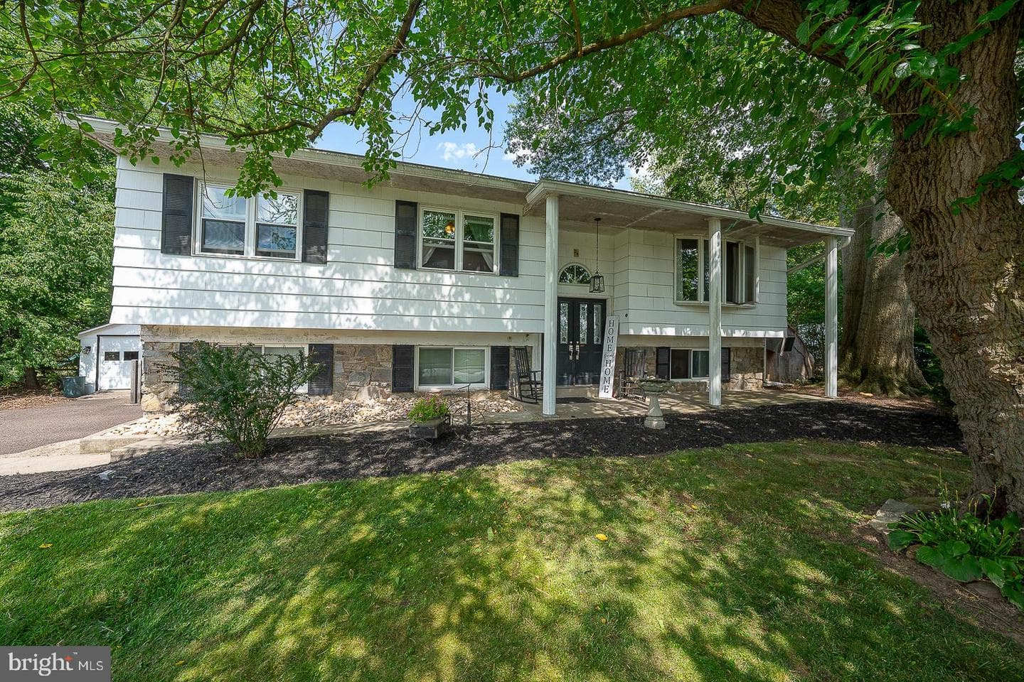 24 Brimfield, Audubon