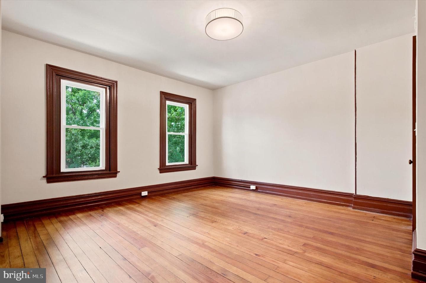 1040 E High Street photo 22