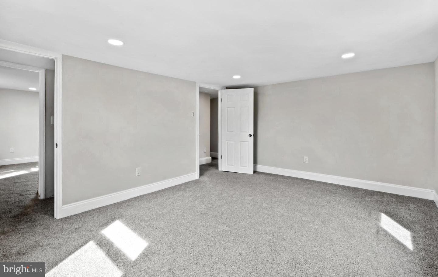 7312 Keenan Street photo 22