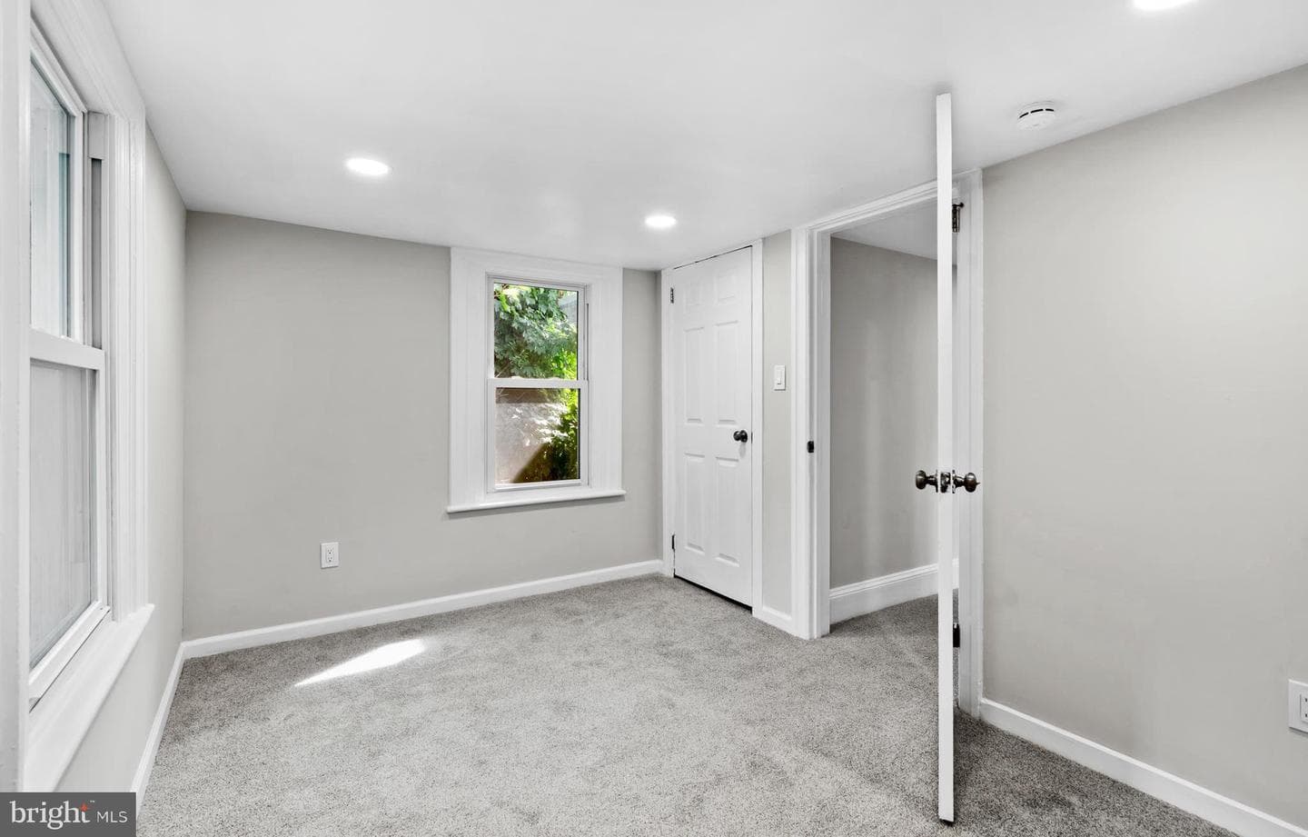 7312 Keenan Street photo 26