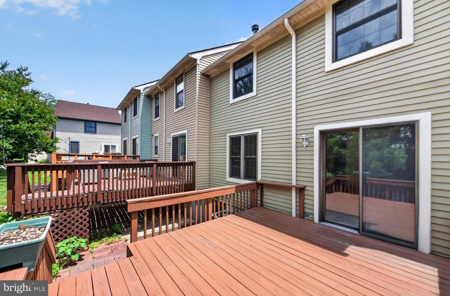 306 Livingston Court photo 35