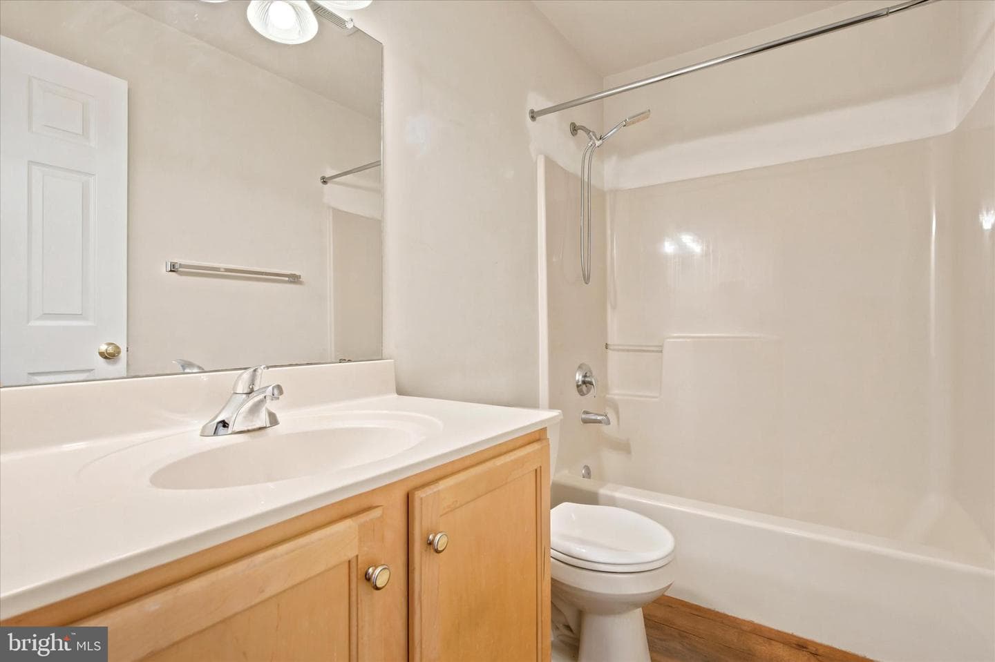 171 Vernon Court photo 23
