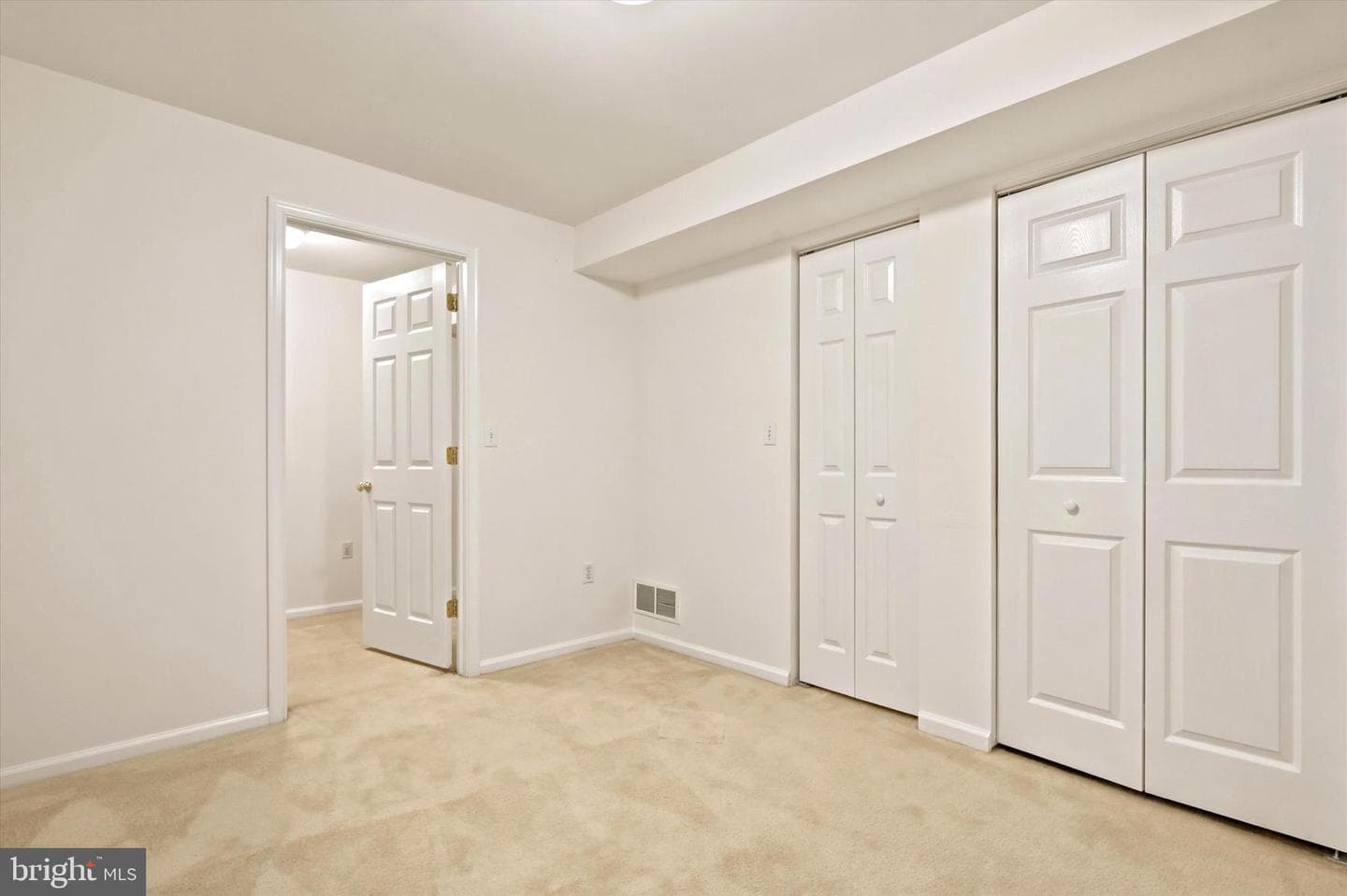 171 Vernon Court photo 26