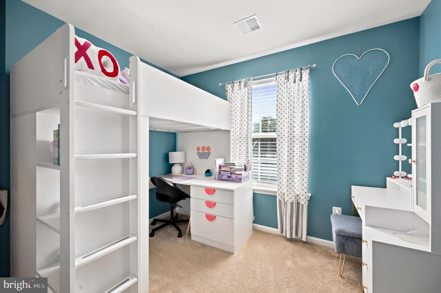 175 Tulip Lane photo 21