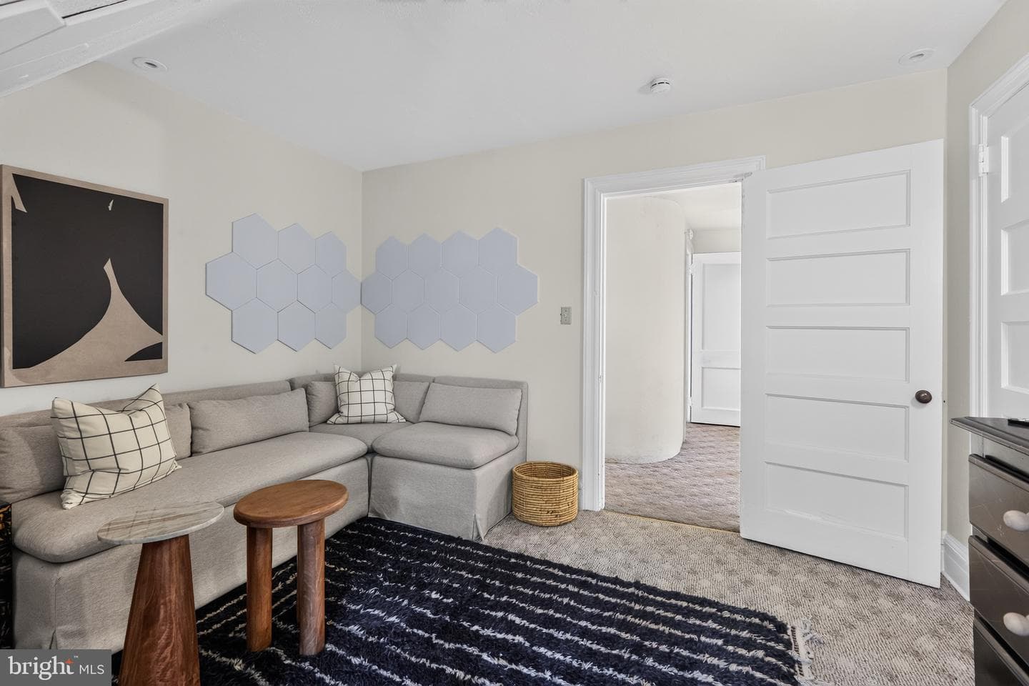 1 Latham Park photo 25