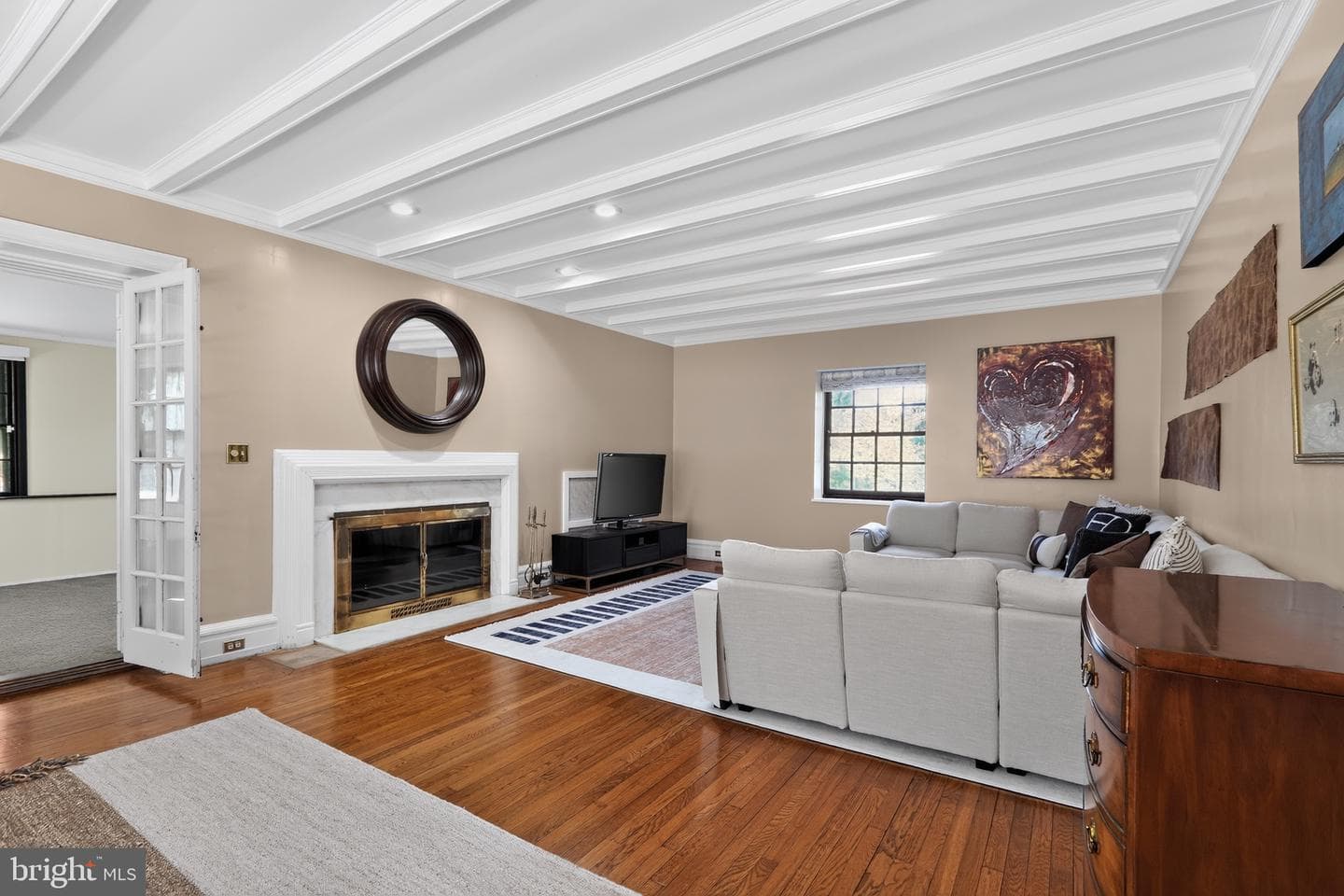 1 Latham Park photo 9