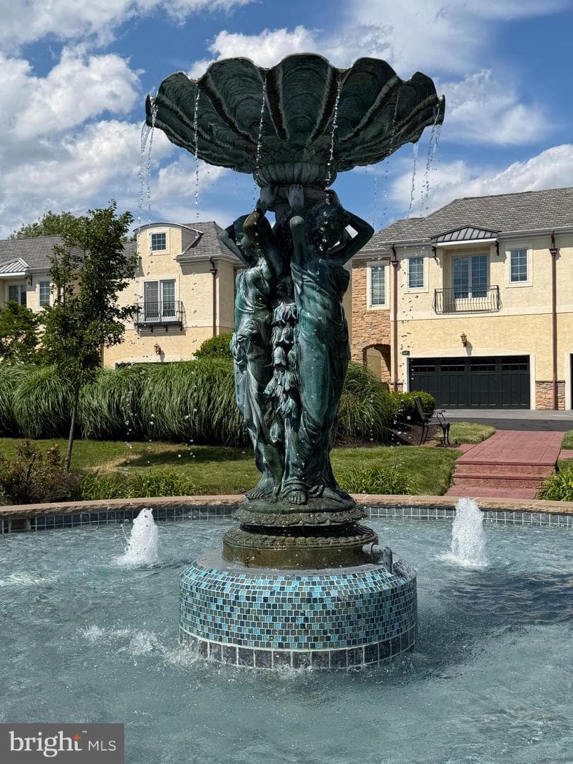 25 Breyer Court #25-E photo 16