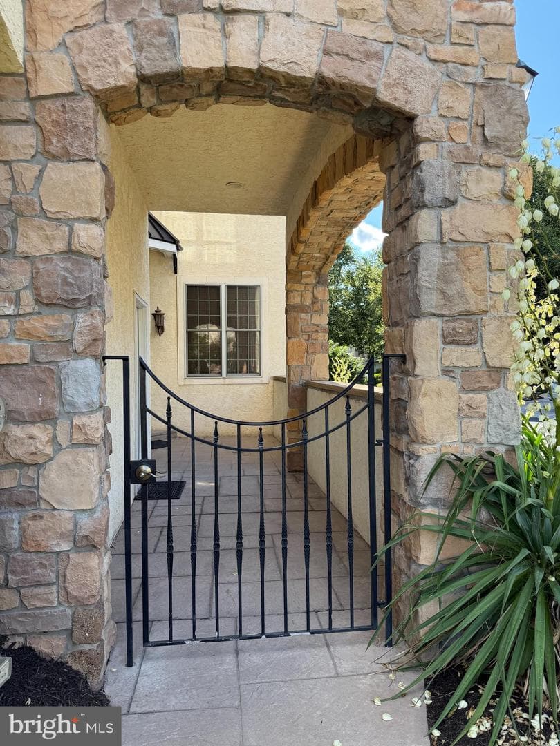 25 Breyer Court #25-E photo 9