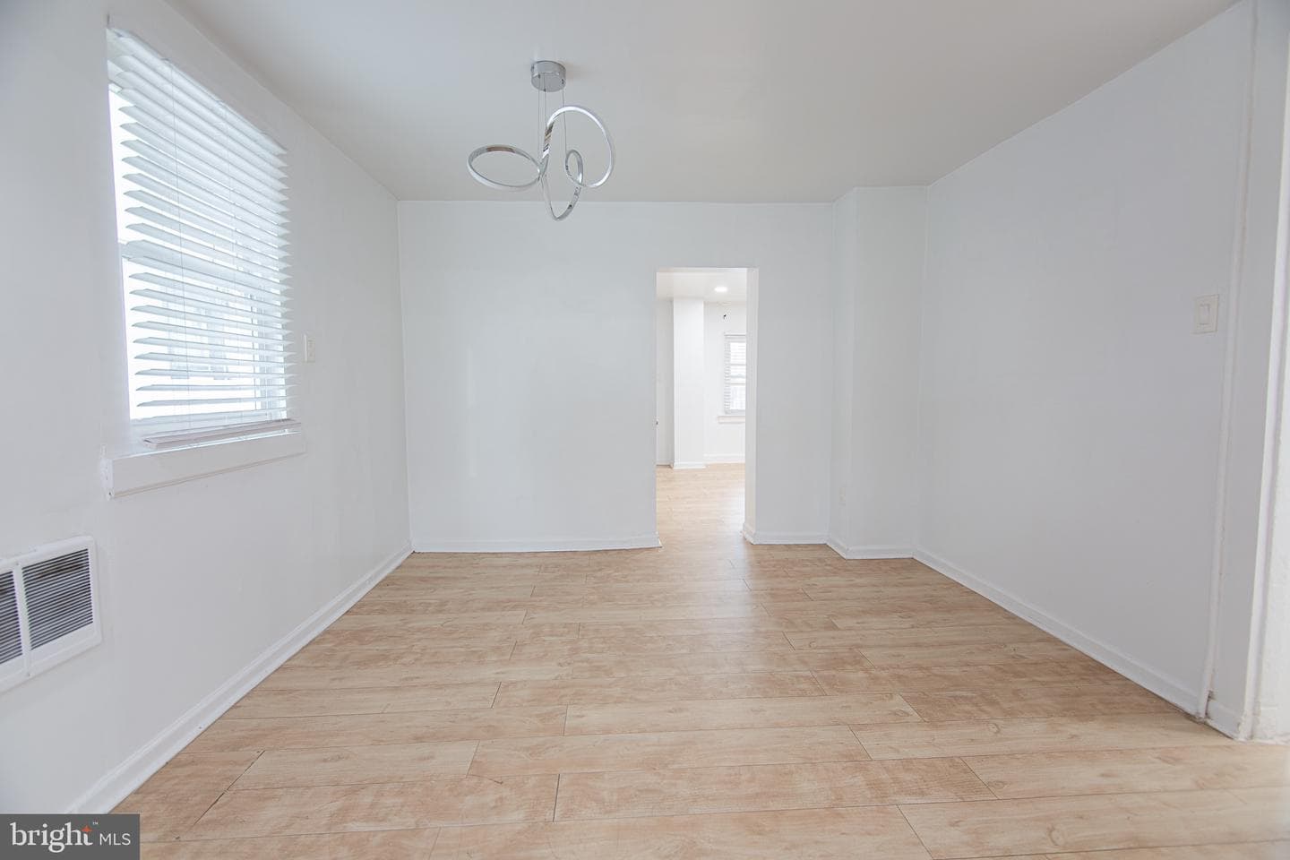 7309 Sycamore Avenue photo 17
