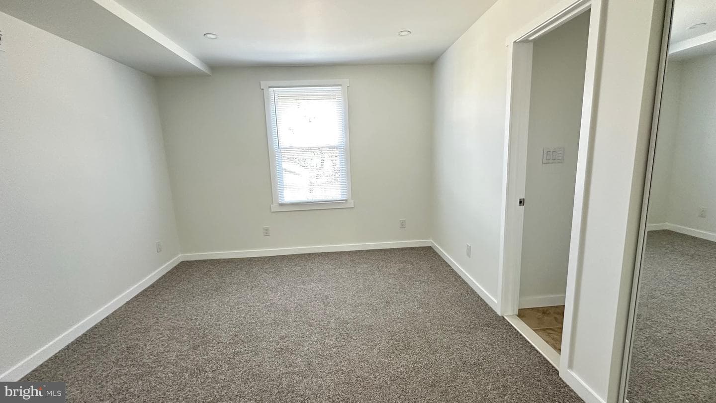 1700 Beech Avenue photo 18