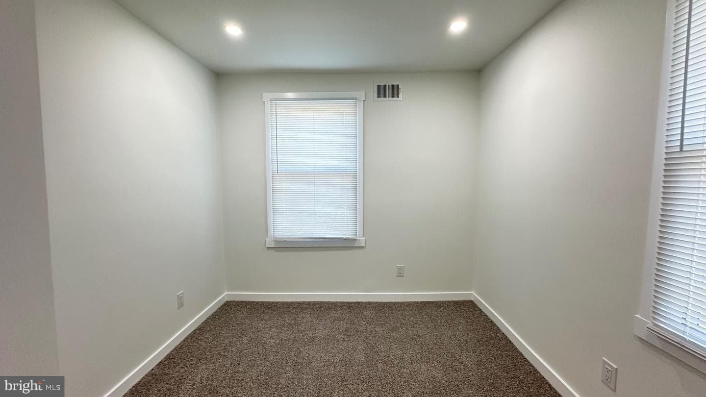 1700 Beech Avenue photo 31