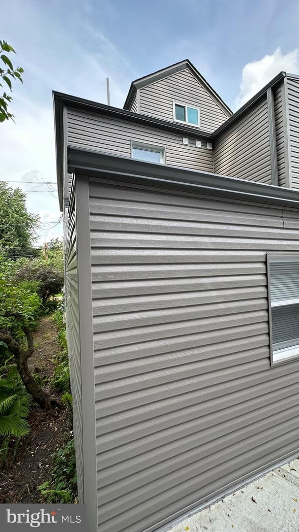 1700 Beech Avenue photo 4