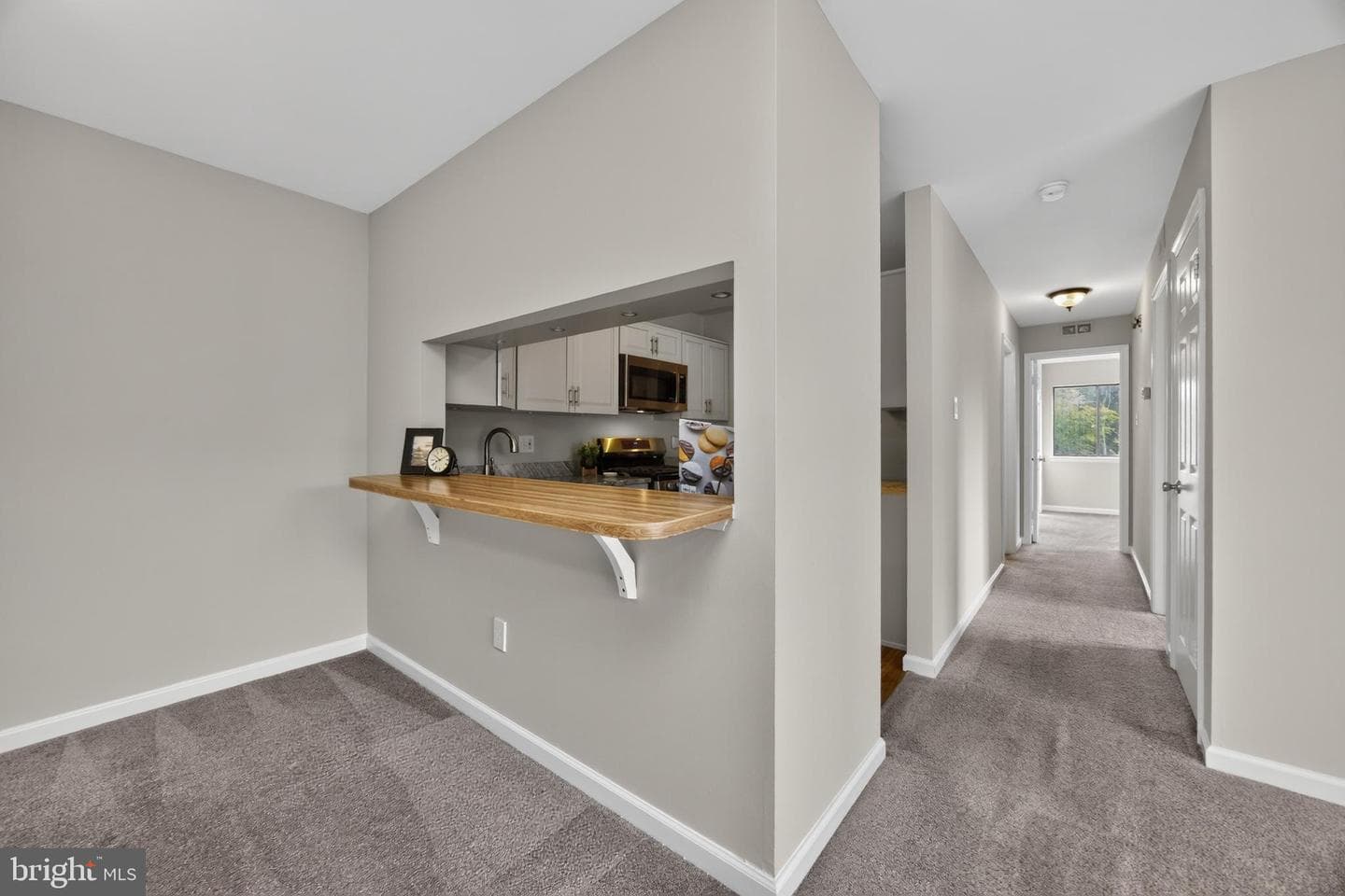 1016 Dogwood Court photo 7