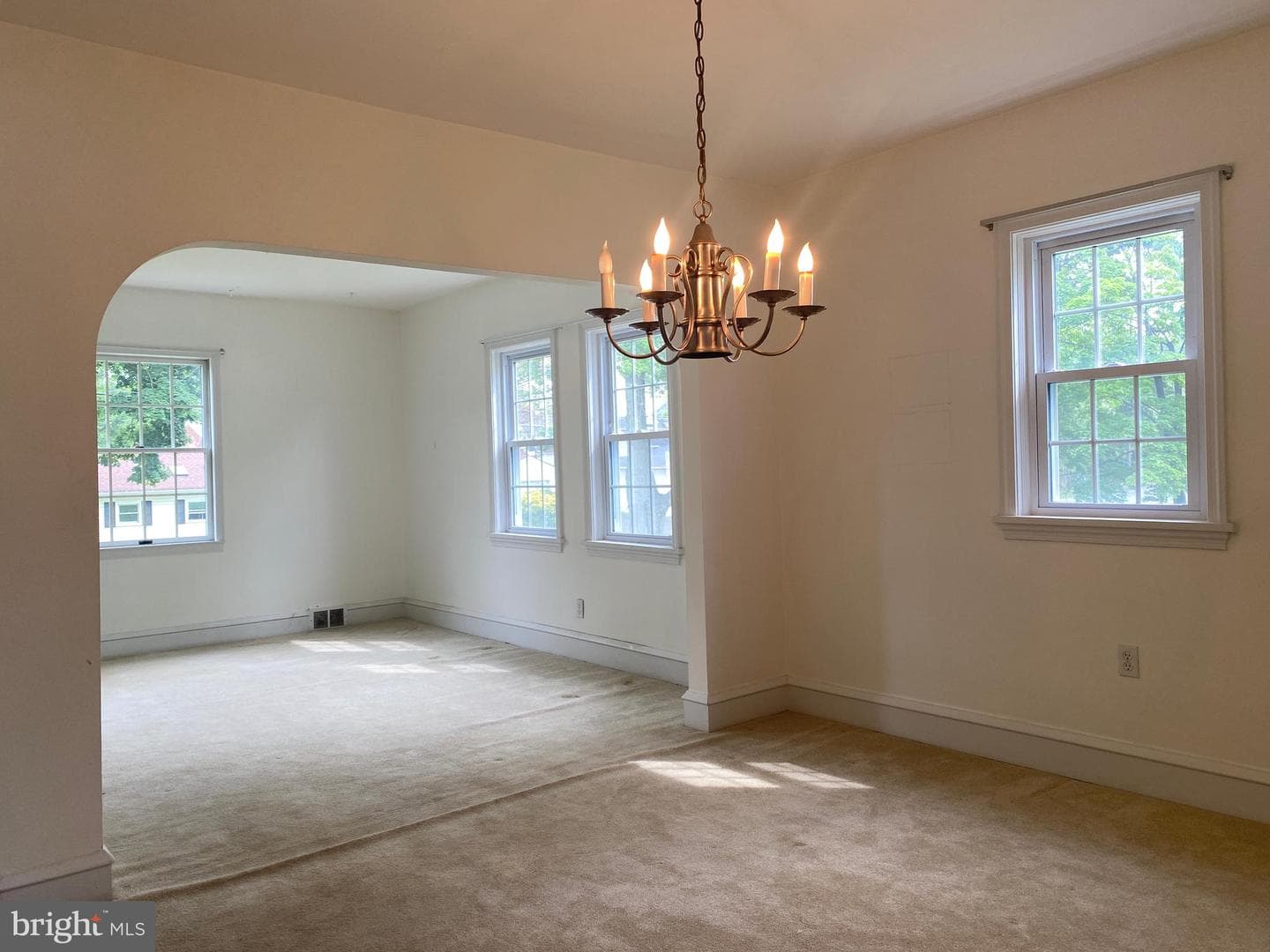 1380 Bernard Avenue photo 10
