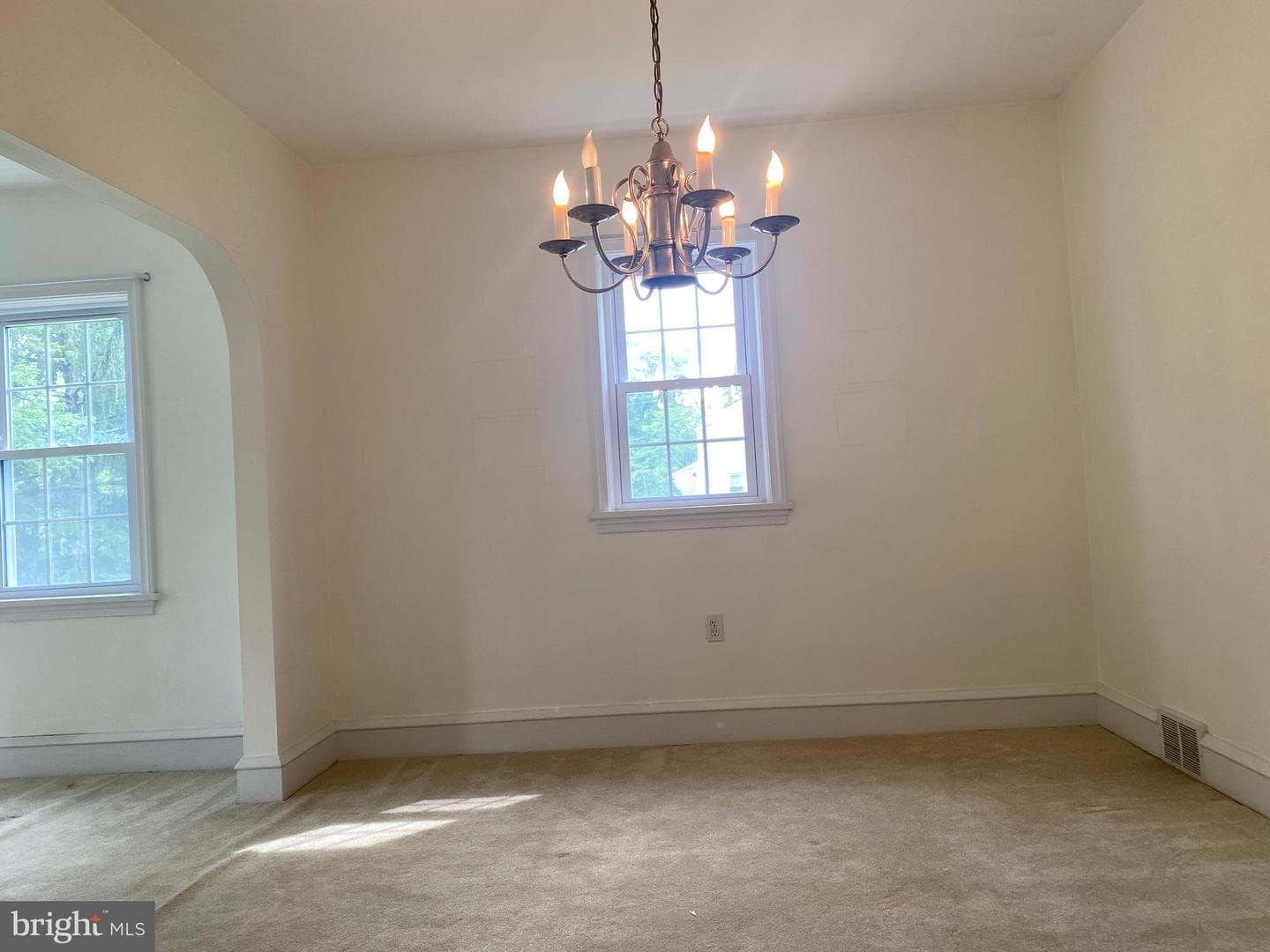 1380 Bernard Avenue photo 11
