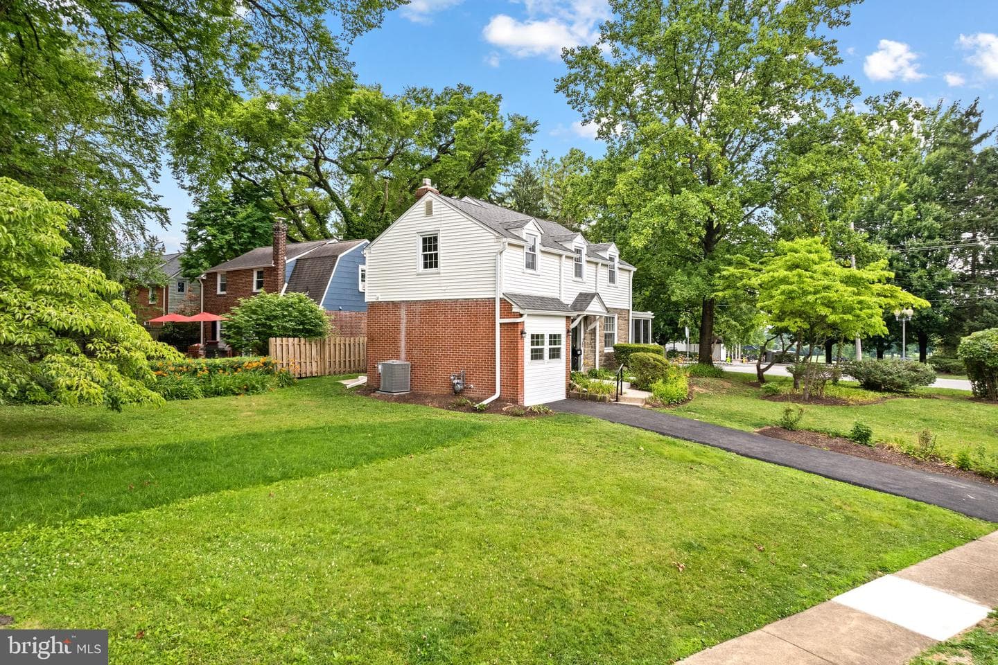 776 Brooke Road photo 3