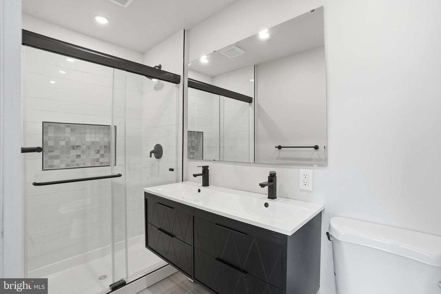 1306 W Orvilla Road photo 21