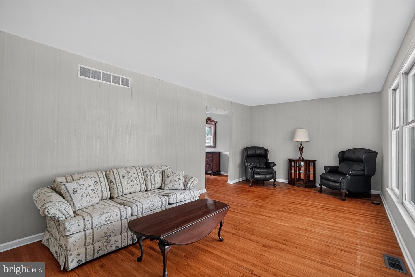 1236 Boden Place photo 4