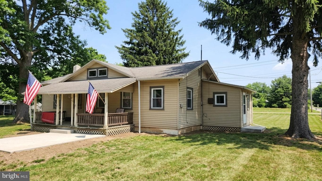 1043 Clemmers Mill Road, Schwenksville