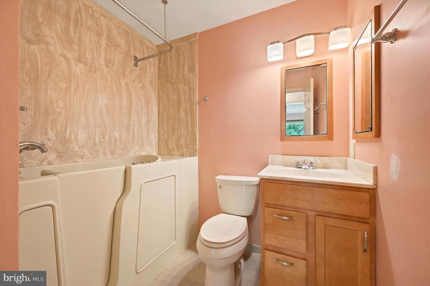 4 Locust Way photo 21