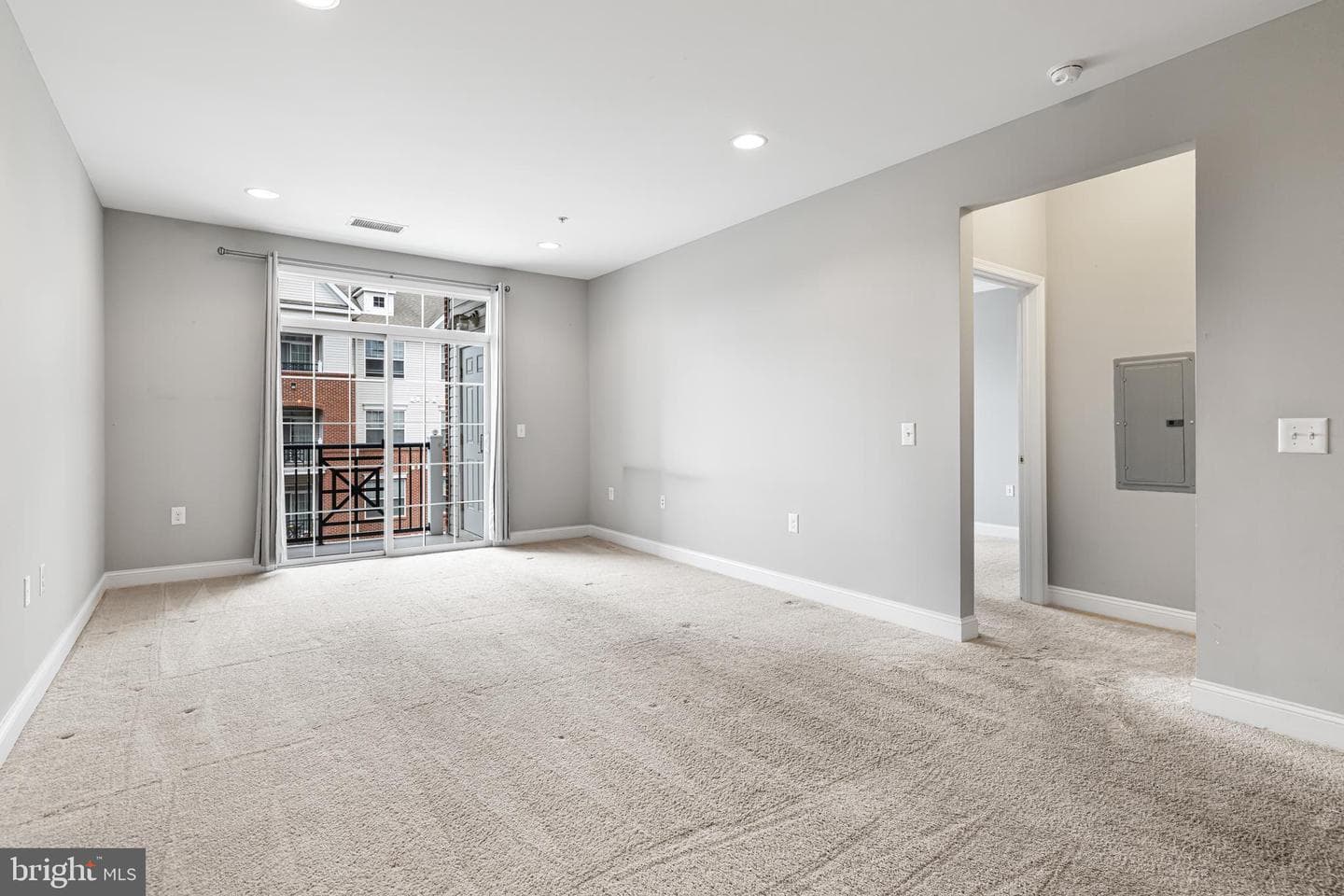 300 W Elm Street #2223 photo 12