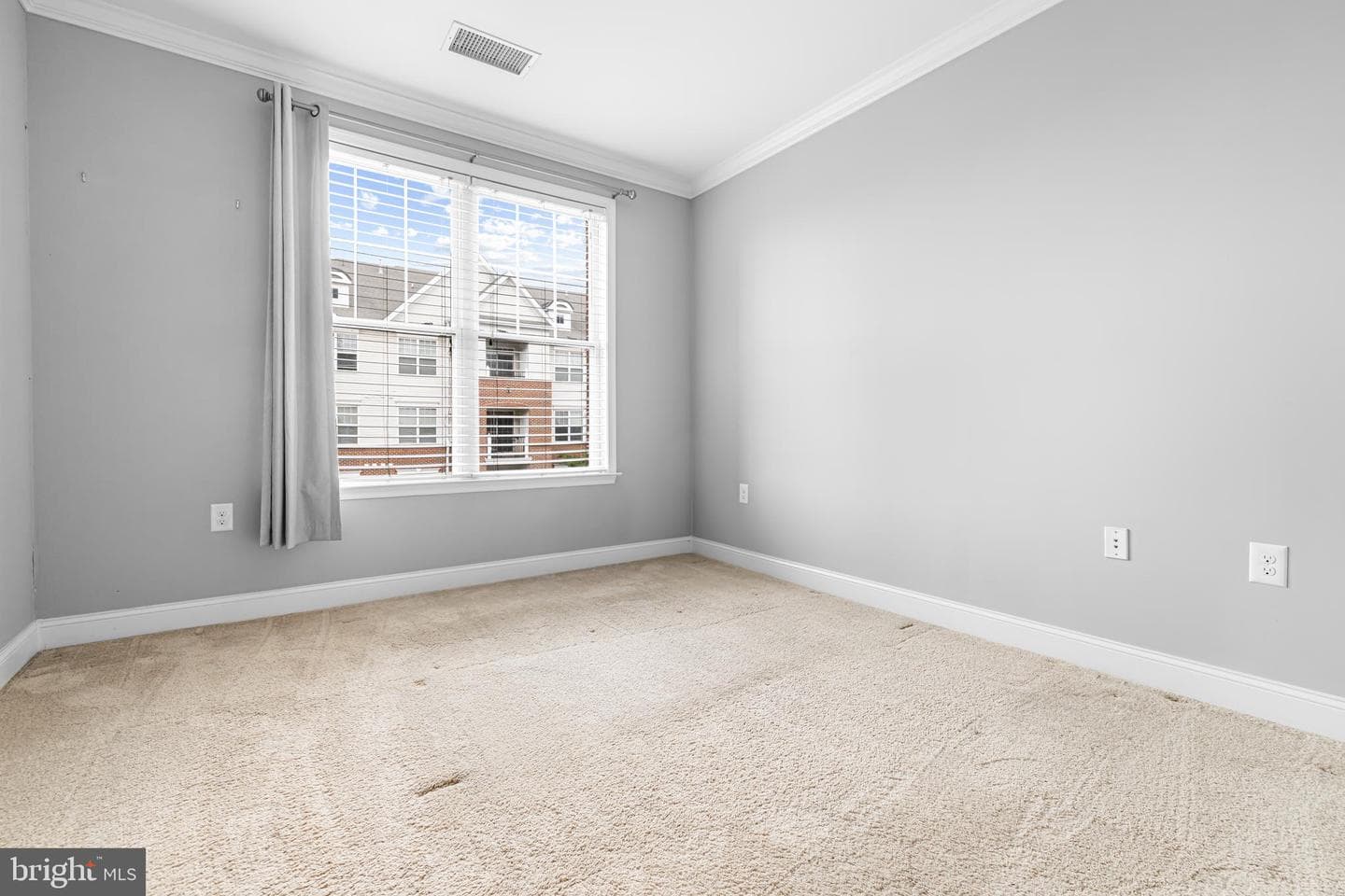 300 W Elm Street #2223 photo 20