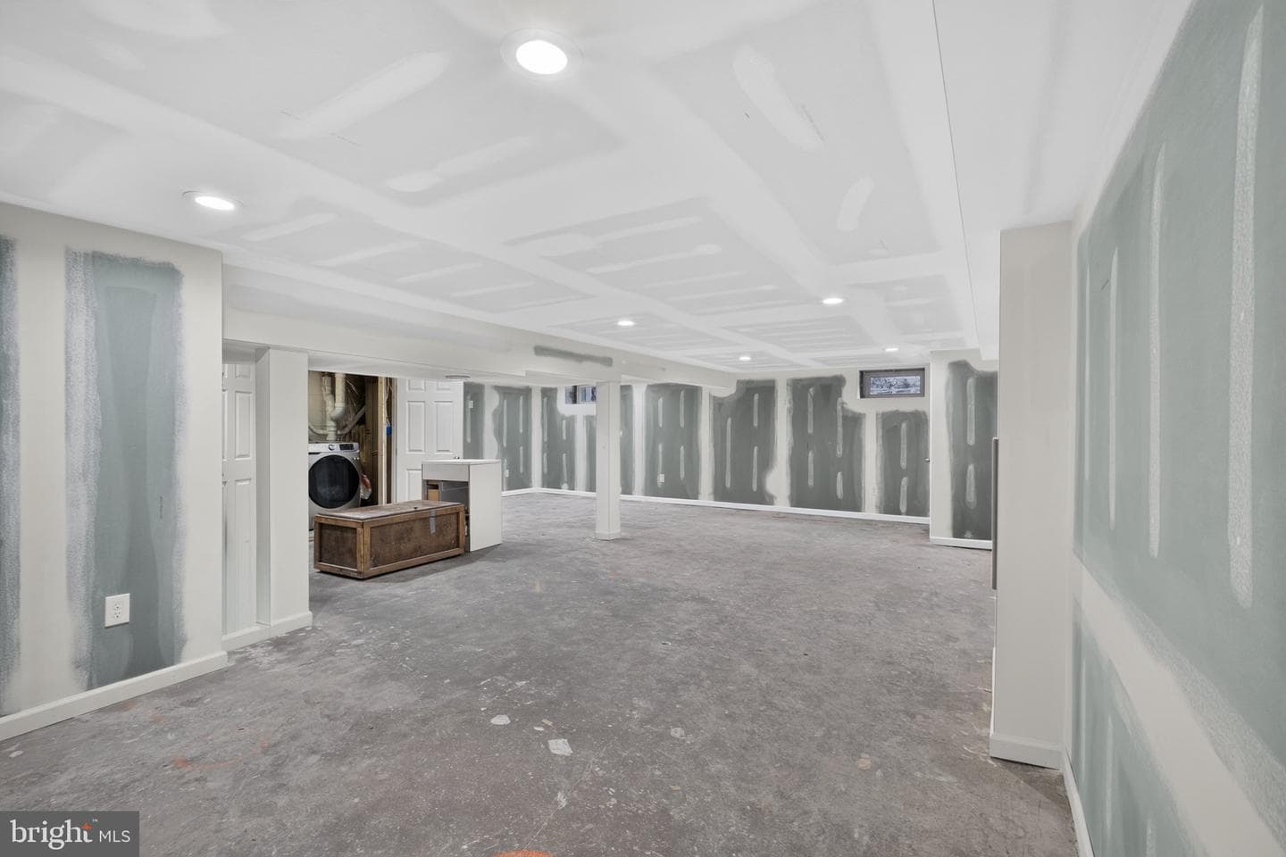 2931 Madison Avenue photo 17
