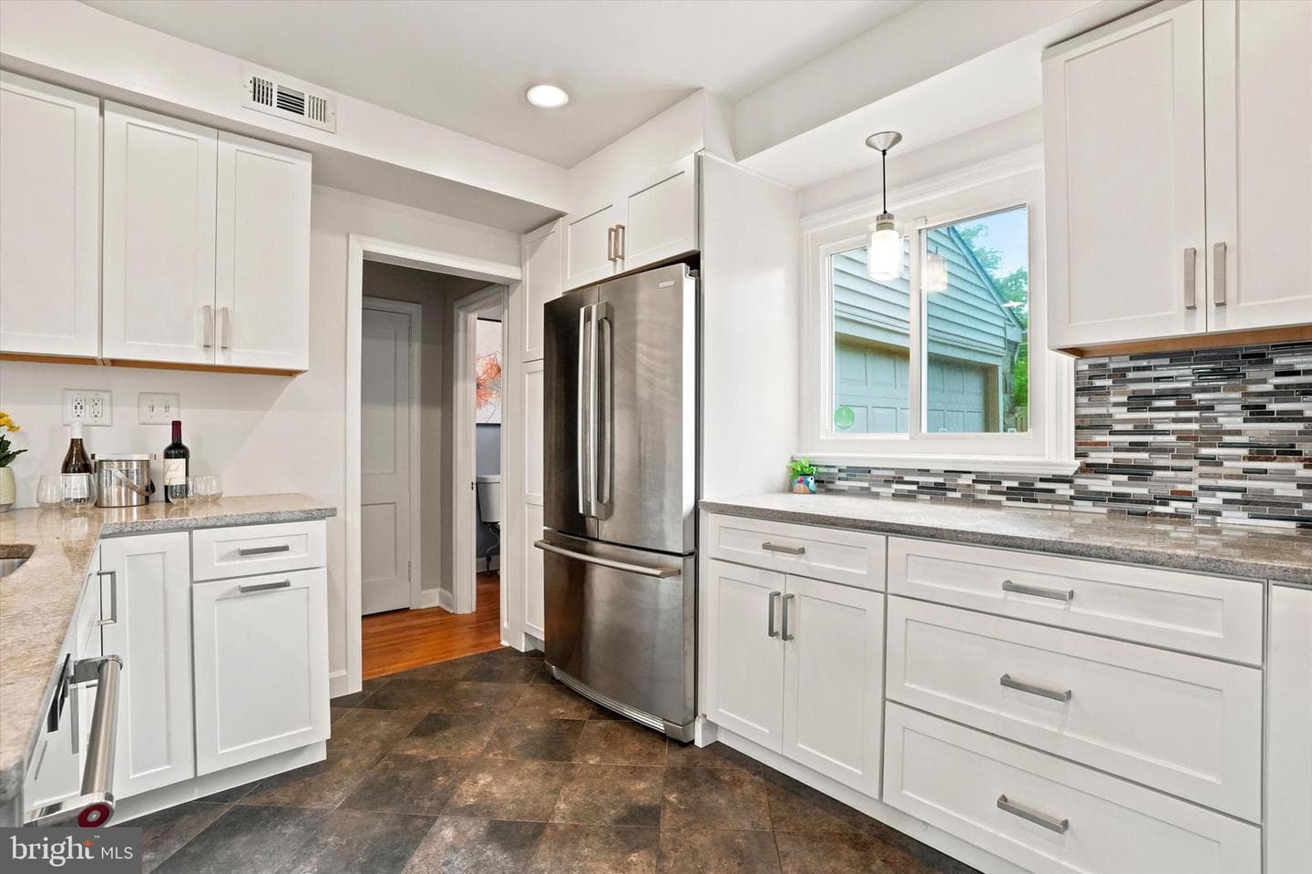 415 Charles Lane photo 12