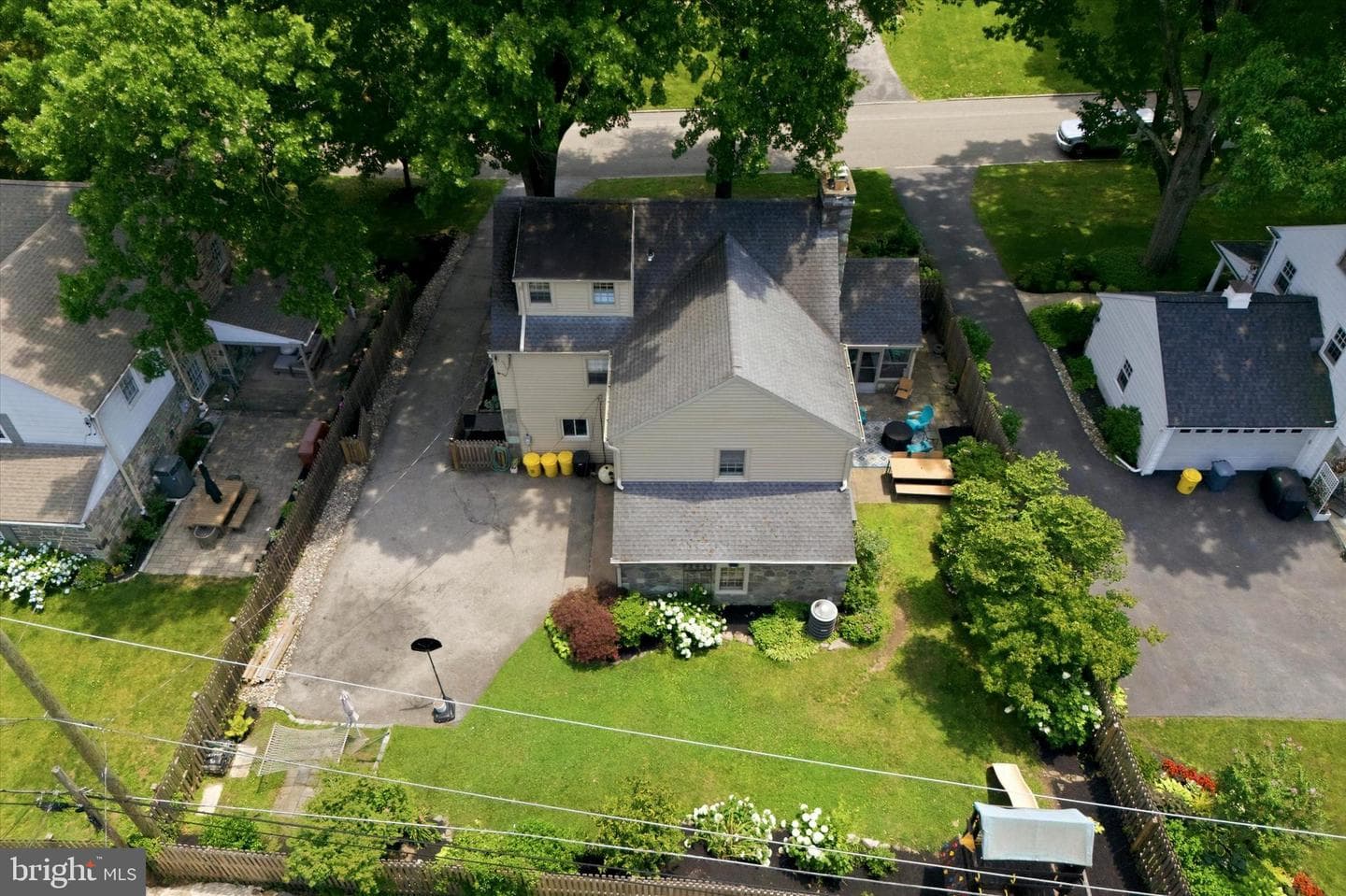 415 Charles Lane photo 35