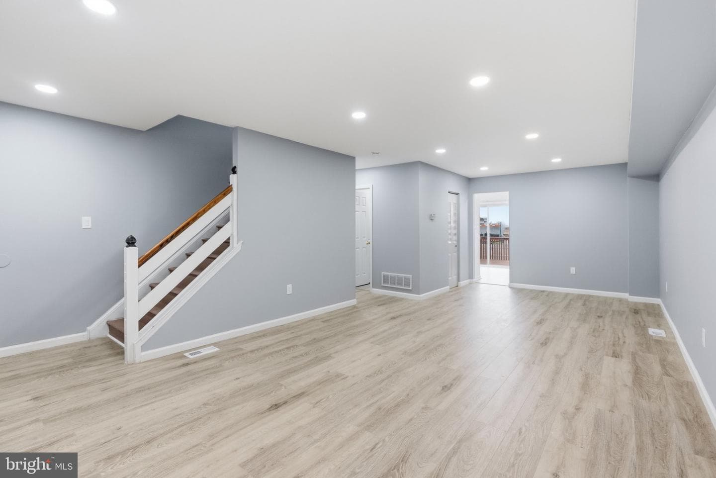 34 2nd Street, Bridgeport