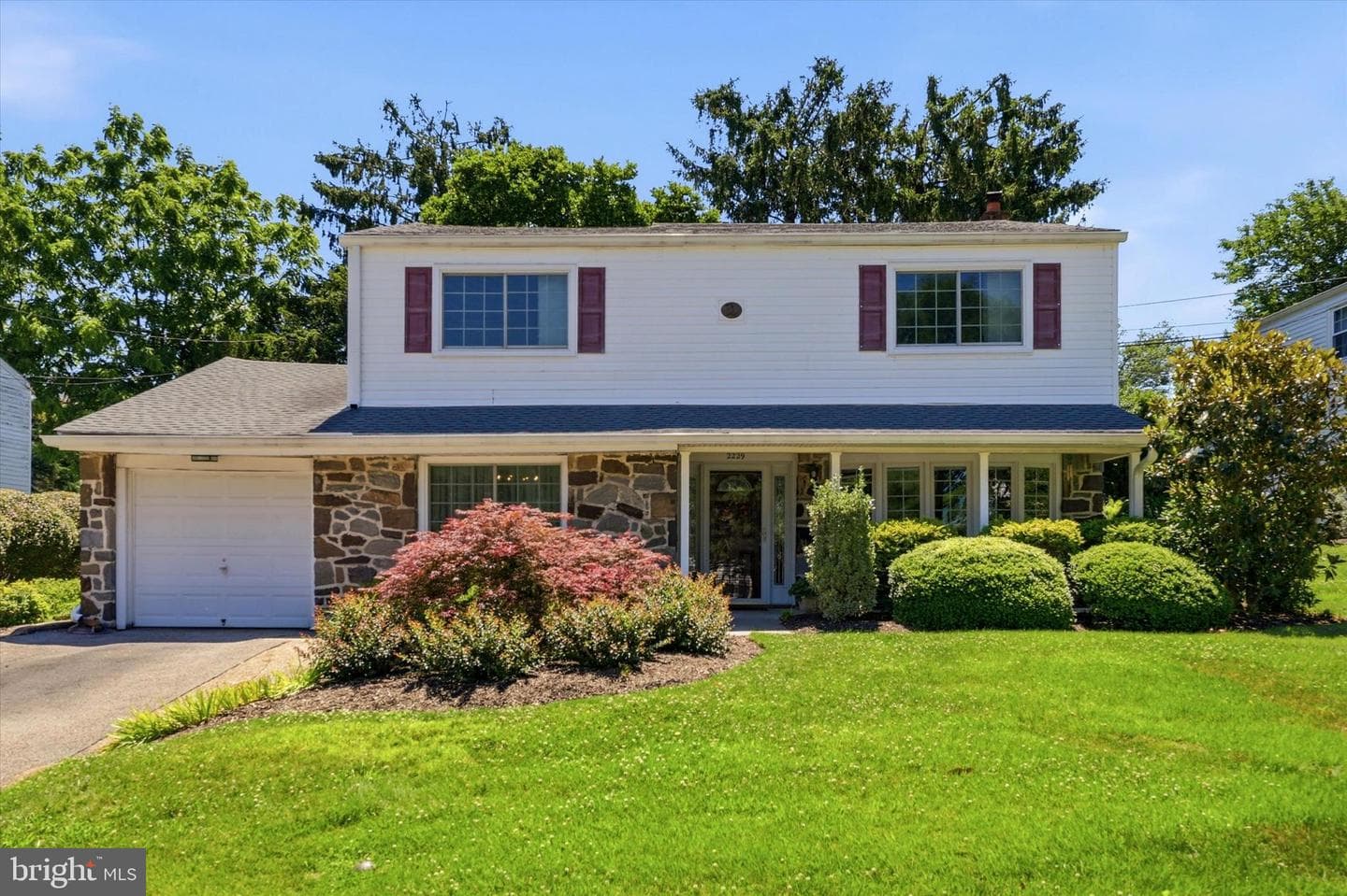 2229 Oakwyn Road, Lafayette Hill