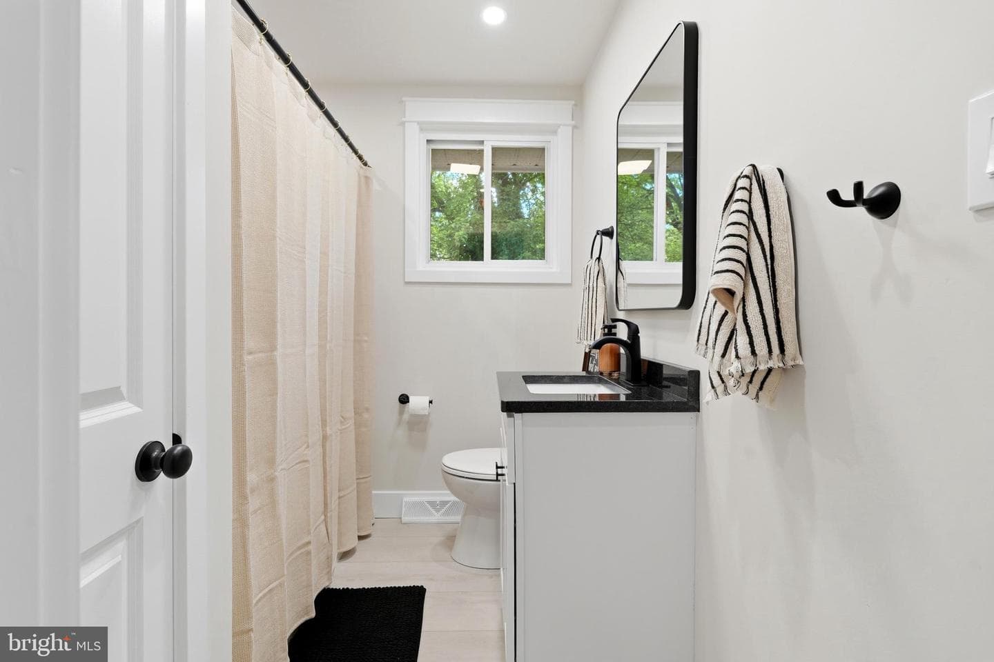422 Privet Road photo 24