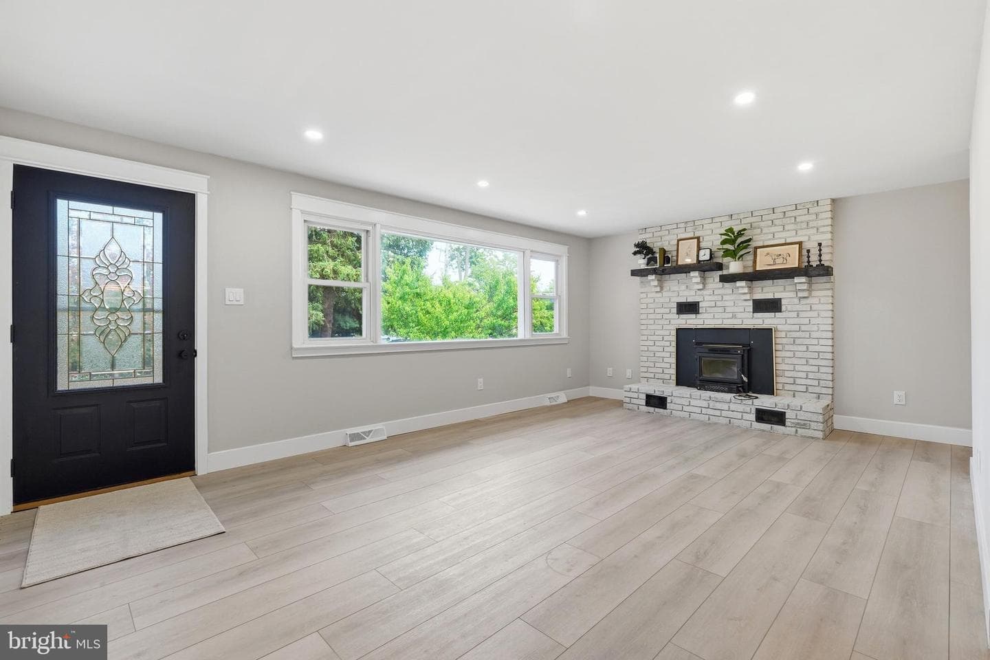 422 Privet Road photo 3