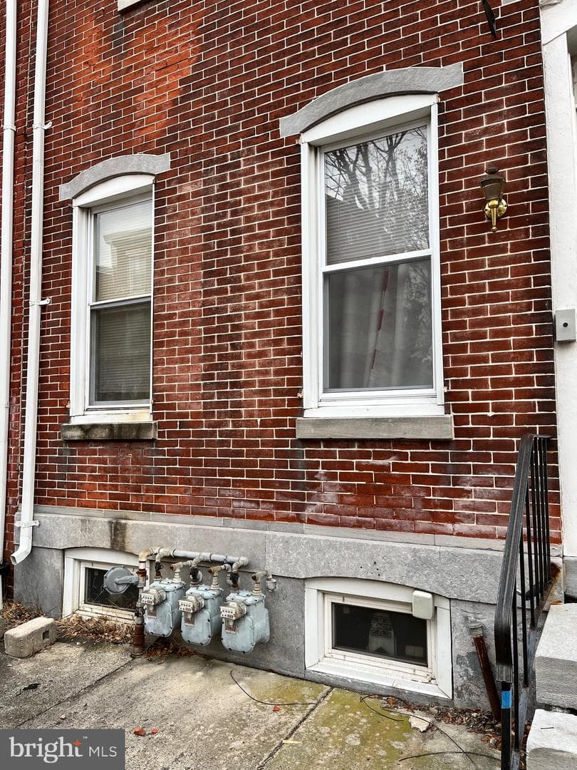 706 Chain Street photo 3