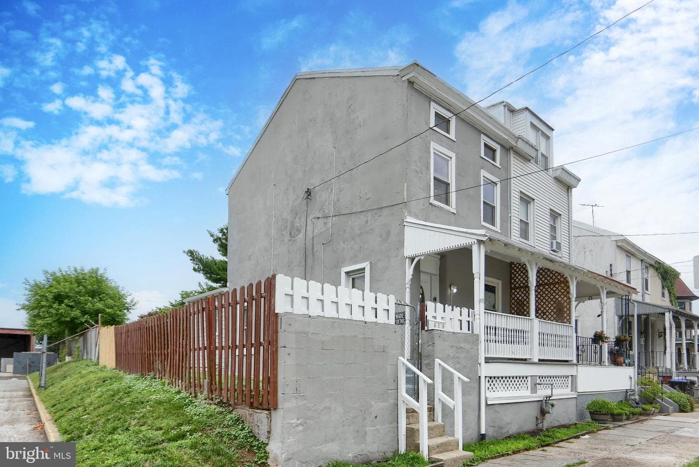 610 W Main Street photo 8
