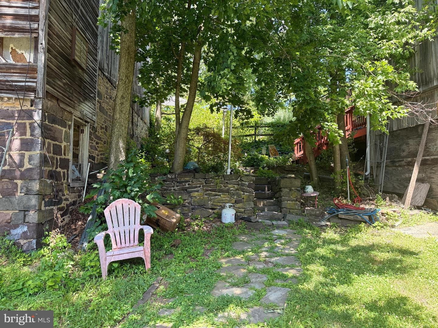 1630 Salford St photo 39