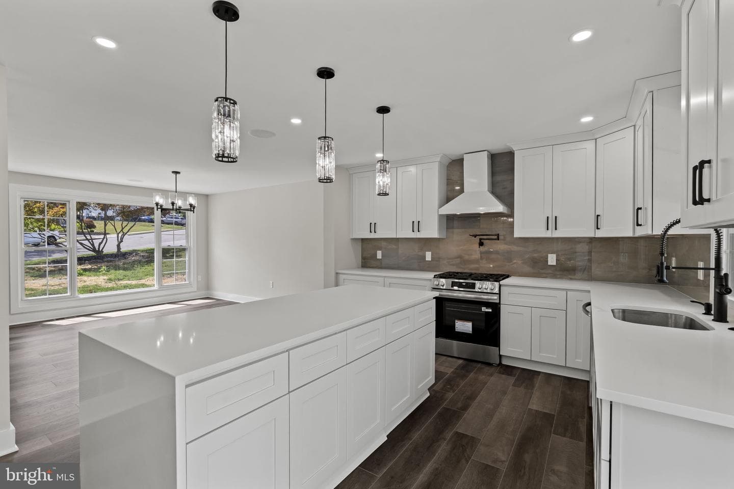 204 Cambridge Road photo 16