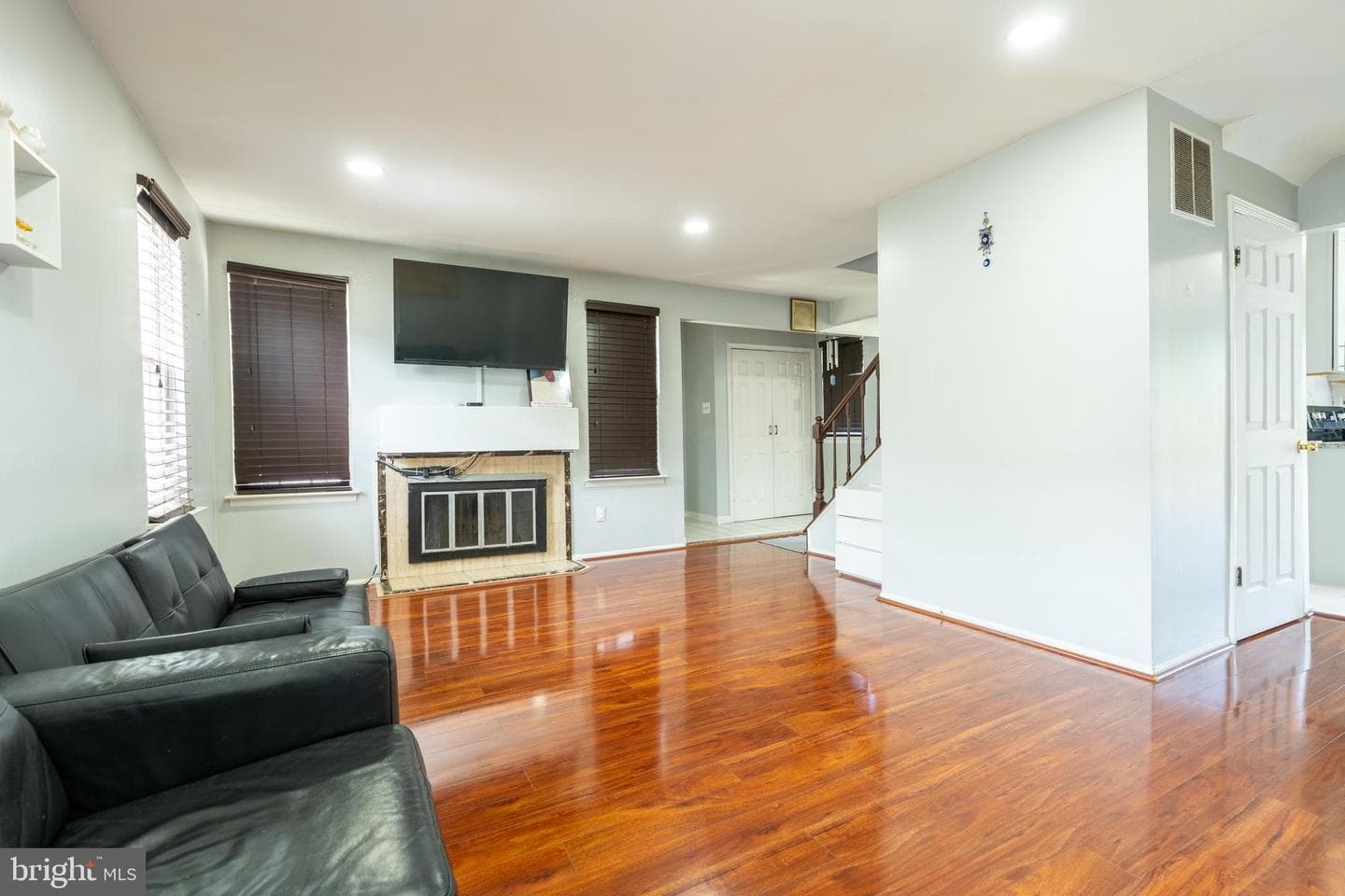 100 Hopkins Ct, North Wales