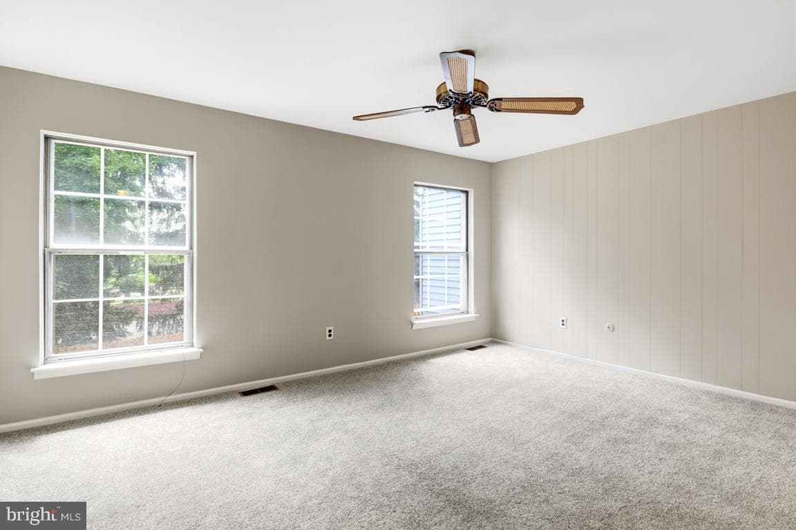 307 Franklin Court photo 12