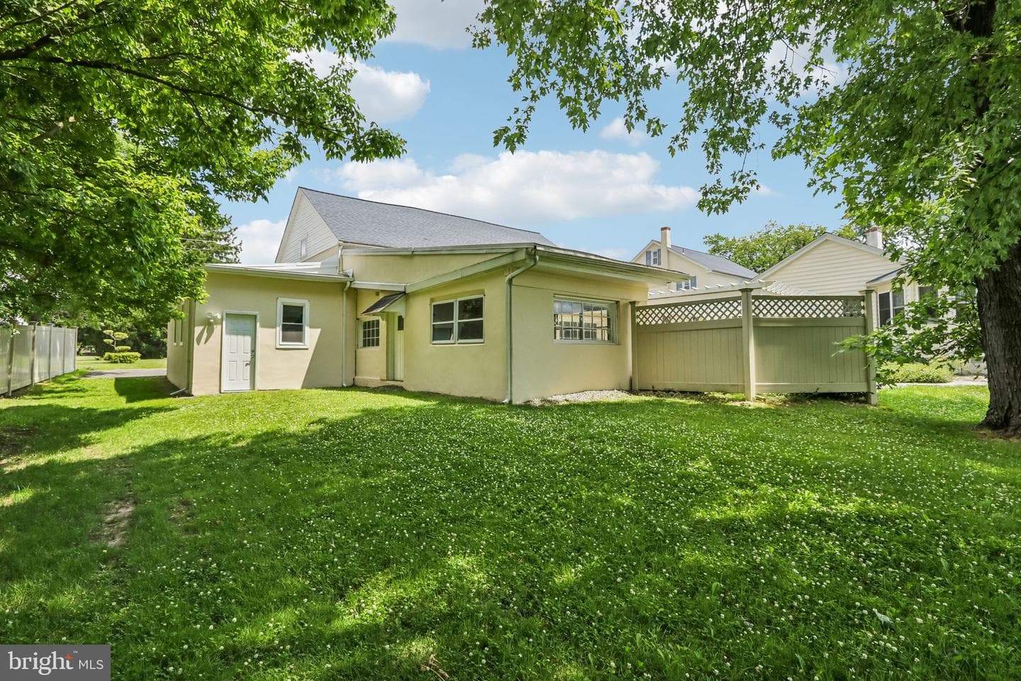 2681 Burton Road photo 77