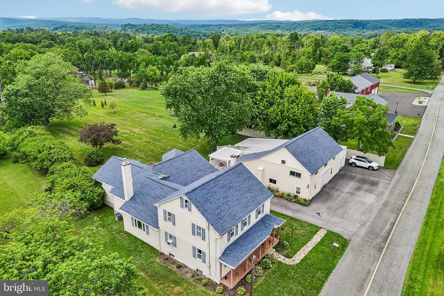 2681 Burton Road photo 85