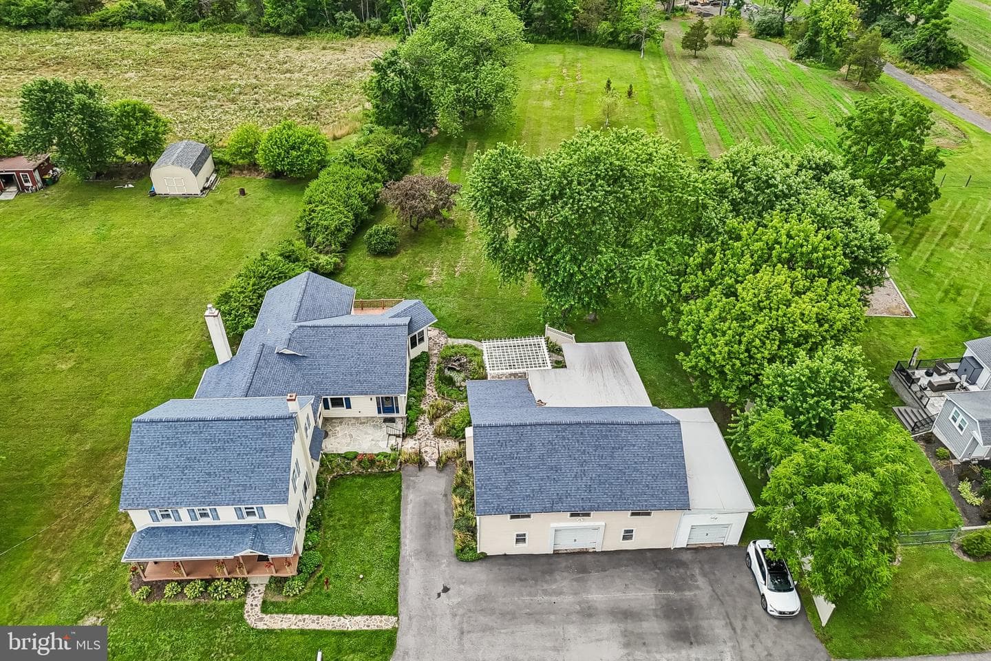 2681 Burton Road photo 88