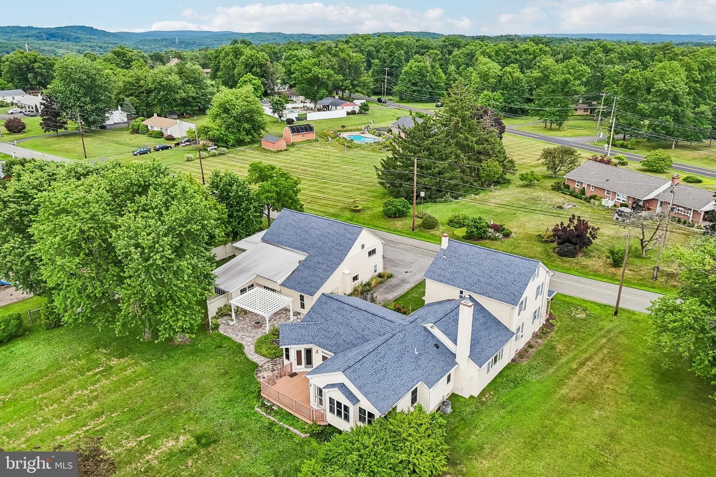 2681 Burton Road photo 98